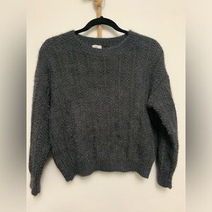 Sadie and Sage women’s small sweater